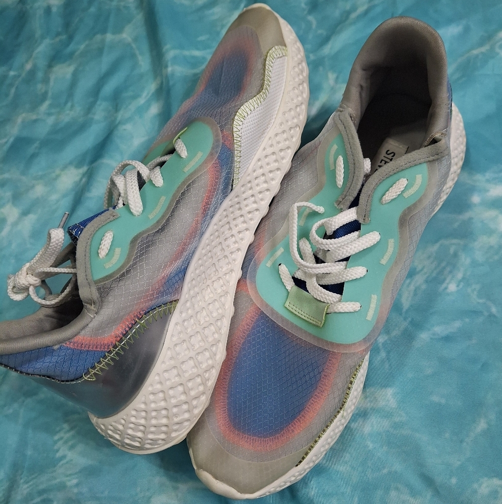 Steve Madden Sneakers